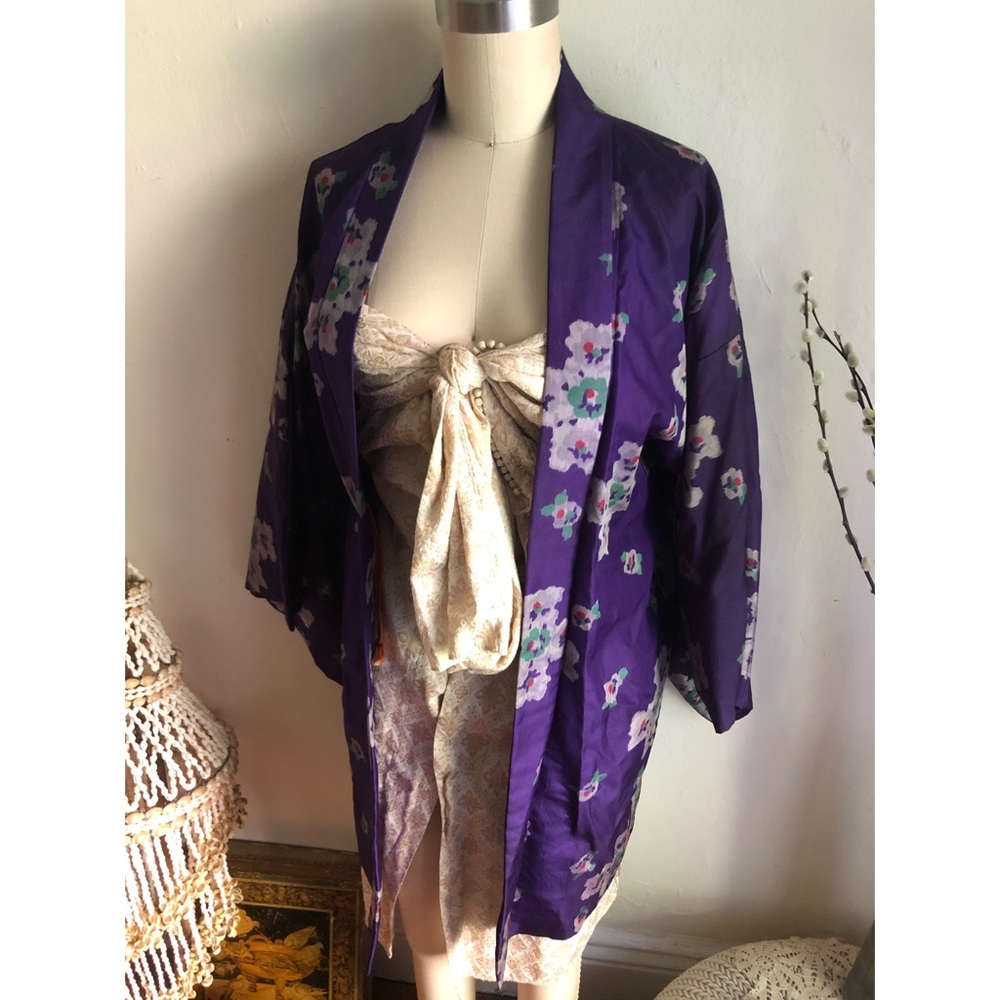 Authentic-Silk-Vintage-Reversible Floral-Kimono - Picture 16 of 16